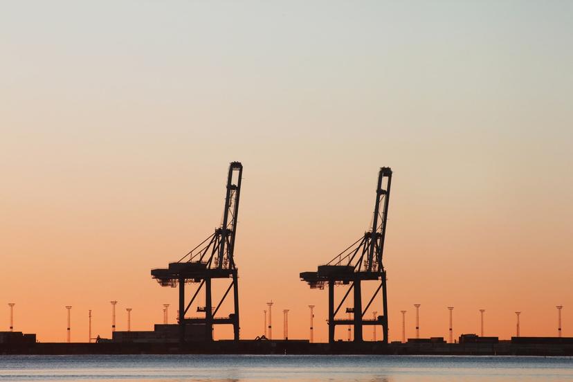 The Chinese Economy and Logistics Tech